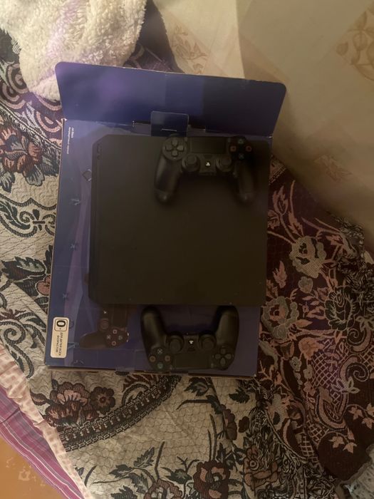 Продам  playstation. 4 slim память 1 TB