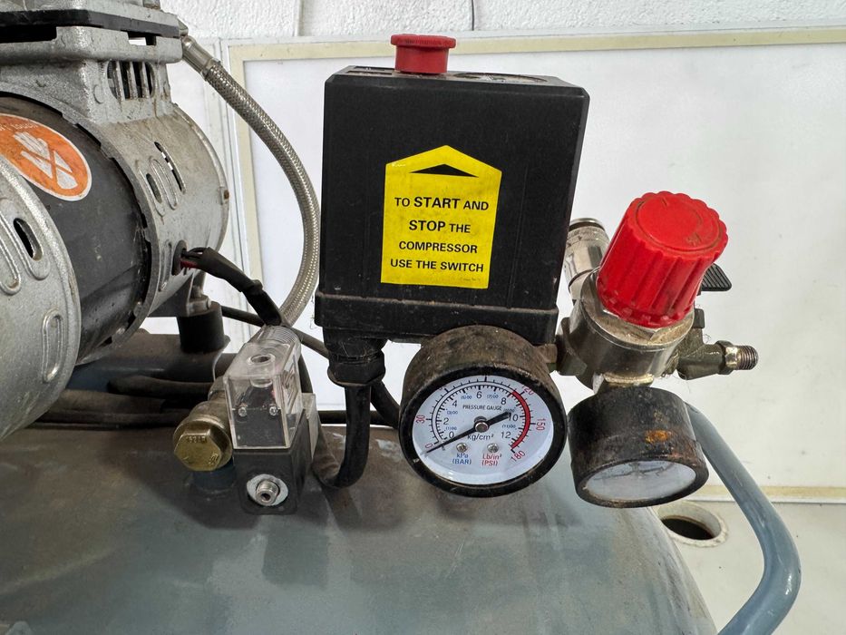 Компресор безшумен - Dkiel 80L / 4.5 HP