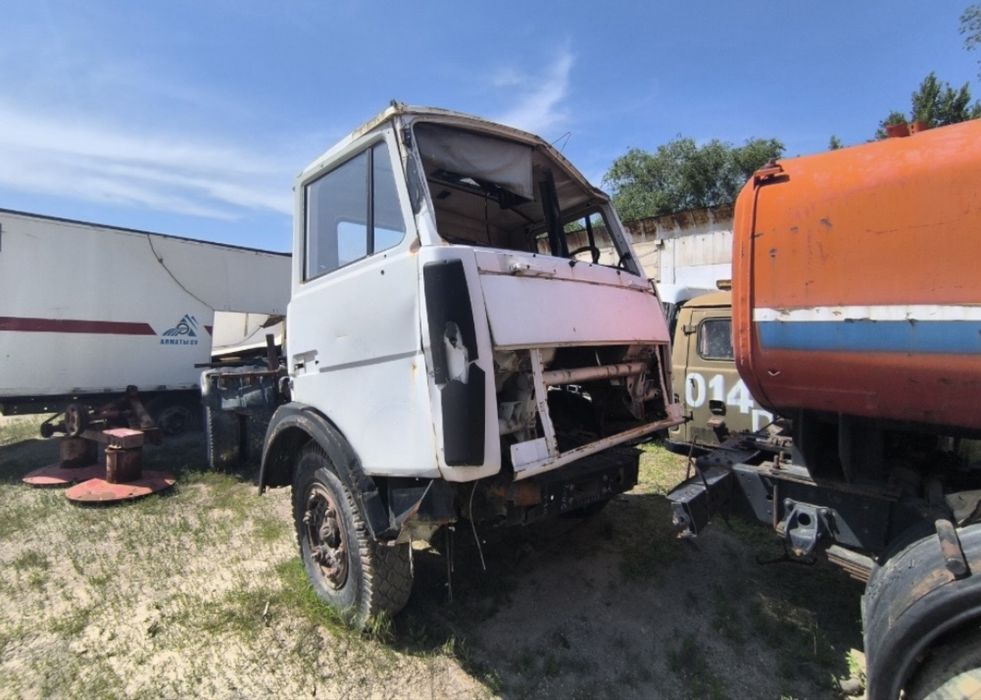 Продается МАЗ 555102