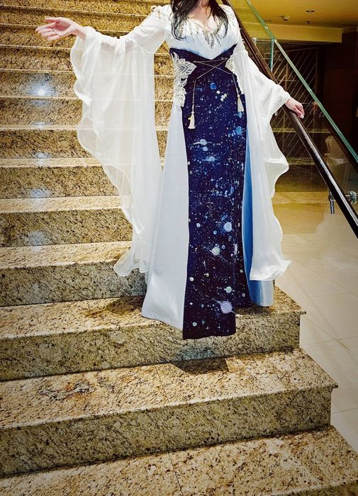 Vând Set de 4 rochii Ursitoare