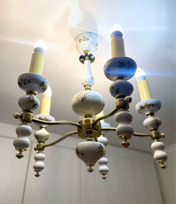 Люстра в отличном состоянии