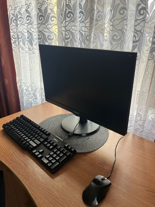 Monitor Philips ,Tastatura, Mouse.