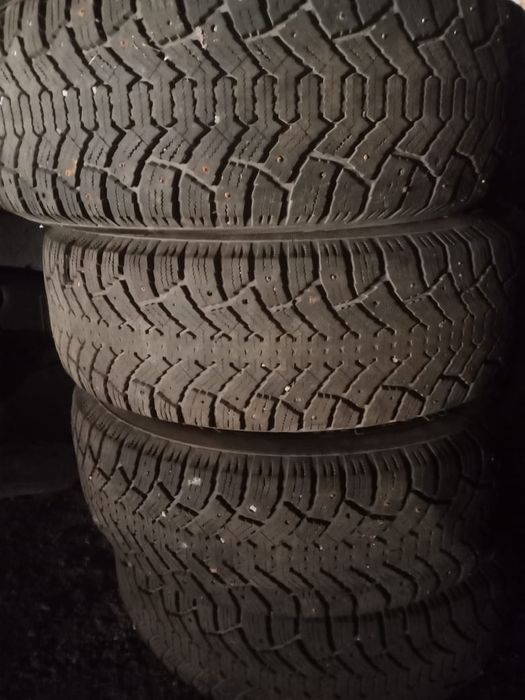 Продам резину  зима и лето