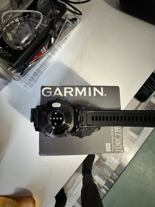 Garmin fenix 7 pro solar lanterna incorporata