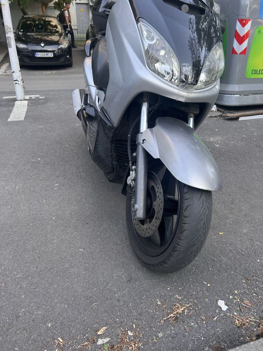 Yamaha  X-max 250 2005 model