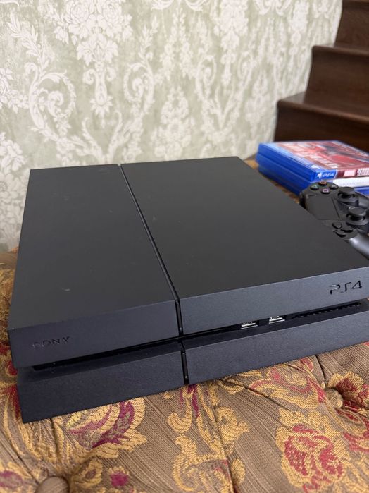 PS4 1ТБ (PlayStation 4)