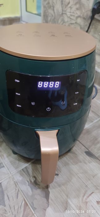 Продавам Air fryer