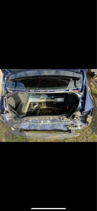 Passat b6 1.6 fsi AVARIAT