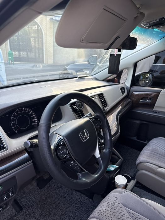 Honda  Odyssey  Yaponya. Отличная авто для семьи. Минивен.
