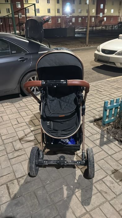 Продам каляску в отлином состоянии