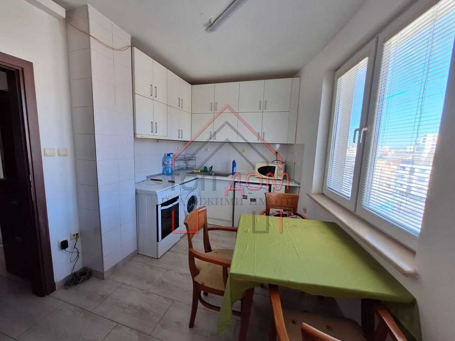 Дава се под наем Тристаен апартамент в Варна, Зимно кино Тракия - 88 кв.м за 550 € - Снимка #1