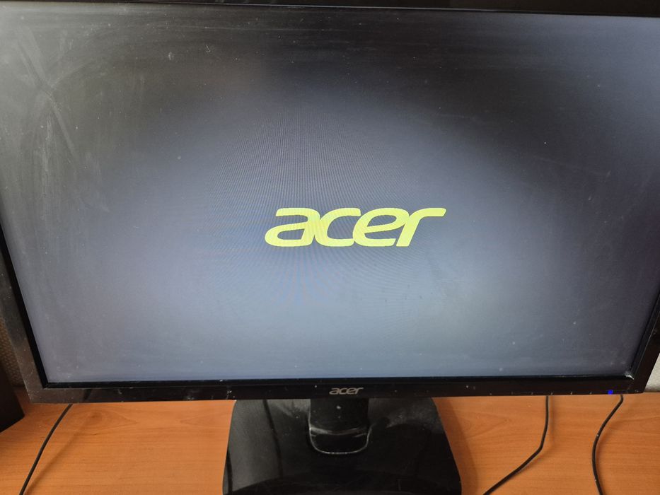 Монитор Acer Перфектен