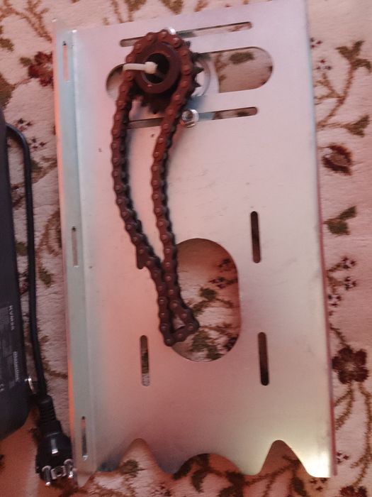 Automatizare ușa garaj