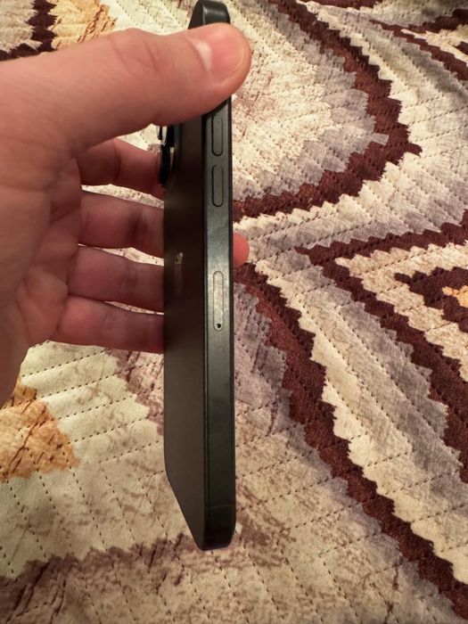 Продам Iphone 15 pro max 256gb.