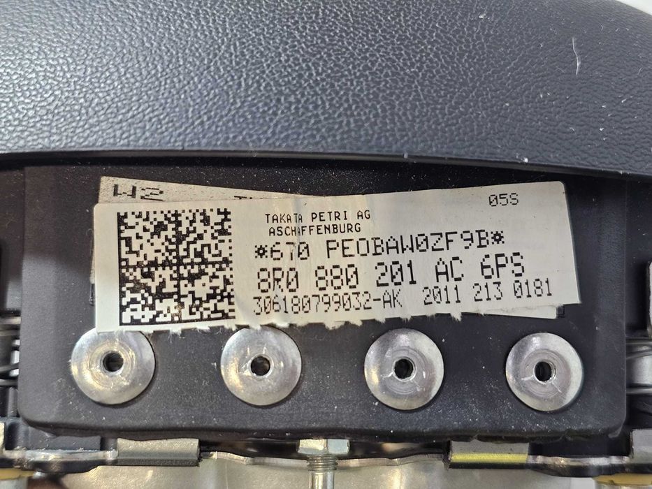 Airbag volan șofer Audi A5 8T / A4 B8 / Q5 8R 2008-2016 2011 2.0 TFSI 132kW Cod OEM: 8R0880201AC (5E3)