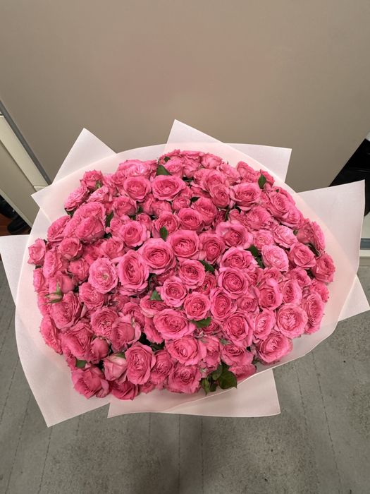 Цветы большой спрей розы