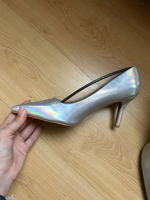 дамски обувки на висок ток