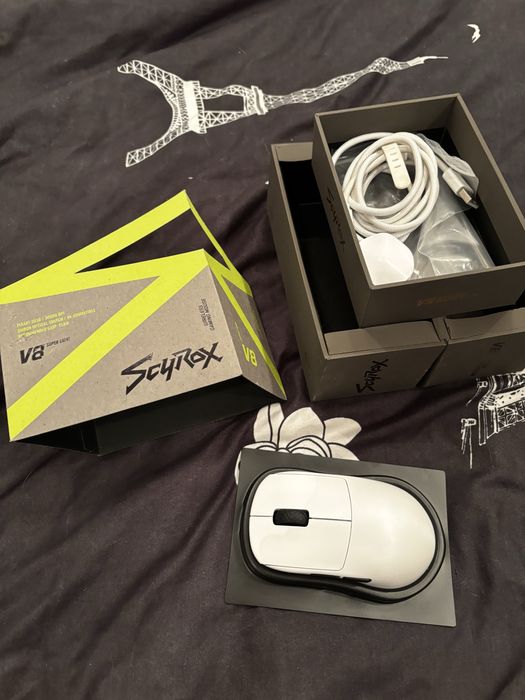 Игровая мышка scyrox v8