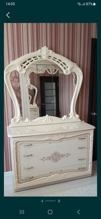 Гарнитур спальный