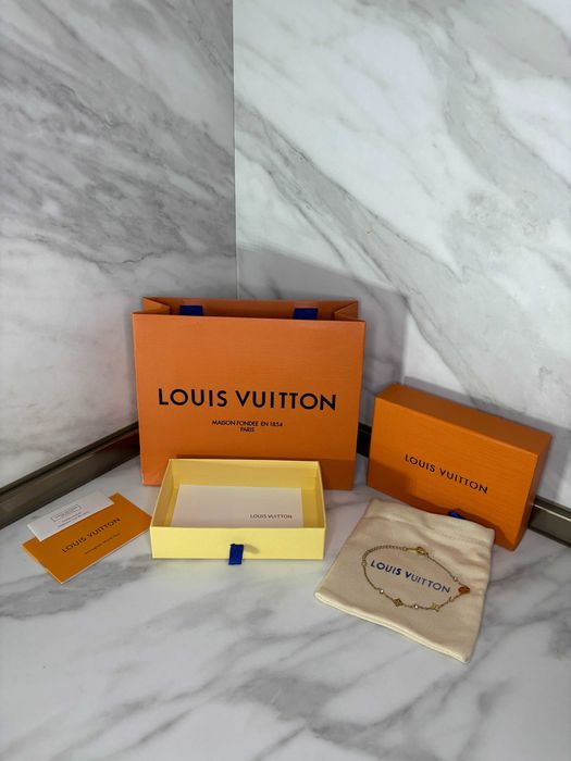 Louis Vuitton Гривна
