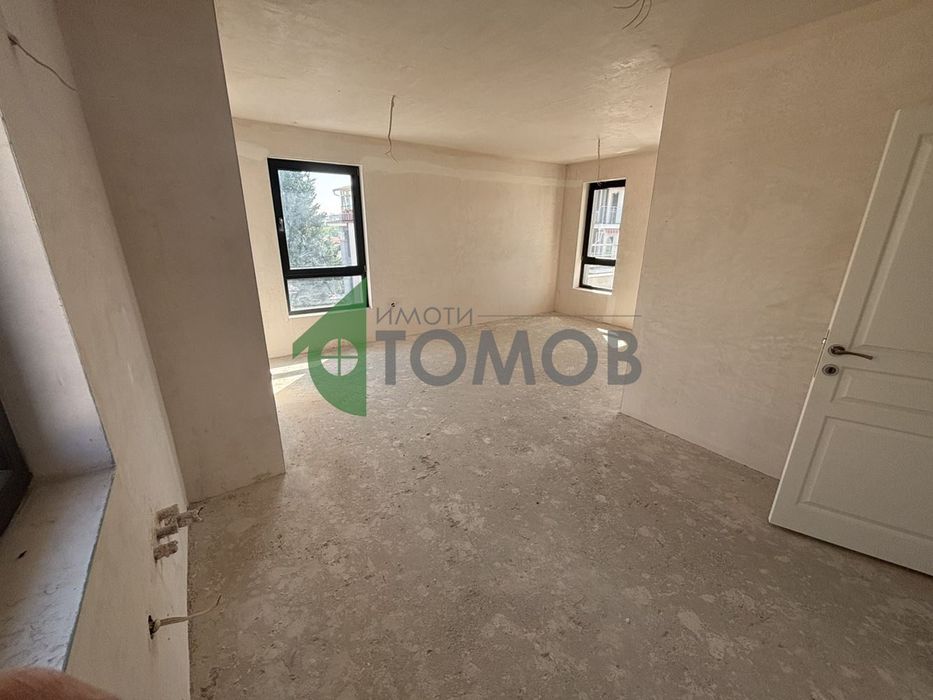 Продава се Тристаен апартамент в Стара Загора, Казански - 102 кв.м за 1628 €/кв.м - Снимка #2