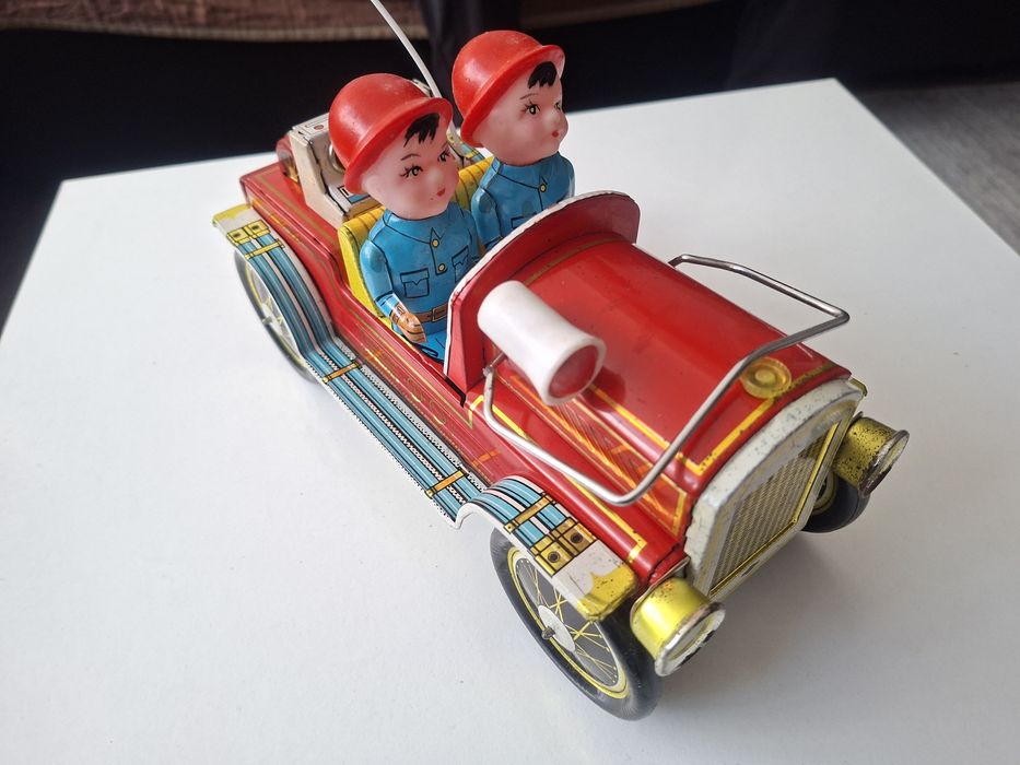 Стара СОЦ ретро метална ламаринена  играчка детска