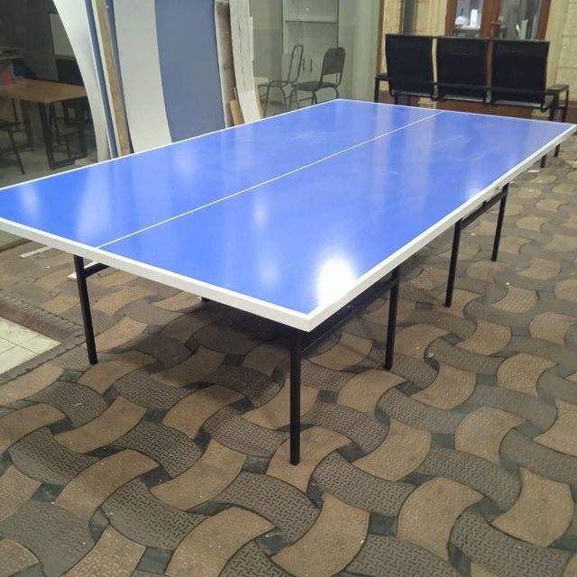 Теннисный столь хар хил турдаги