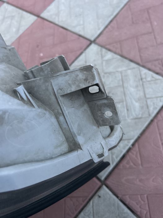 Фара головного света ТЛК Прадо 120