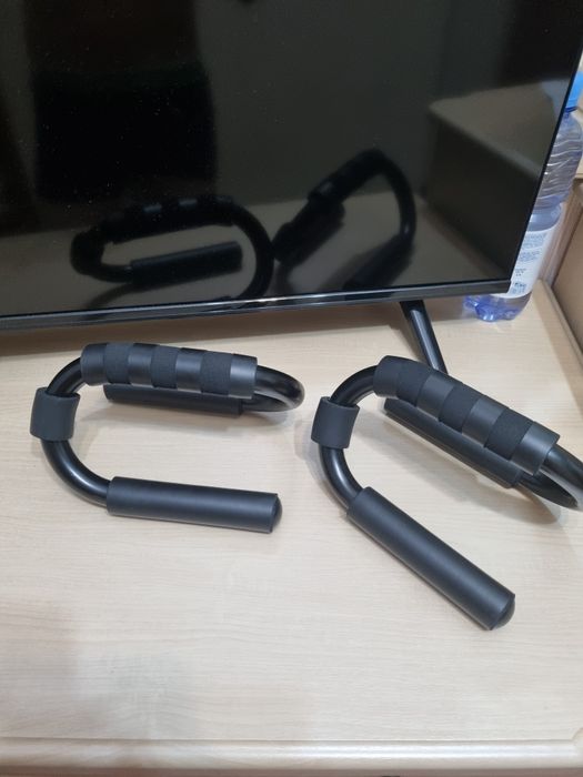 Упоры для отжиманий. Отжимания.