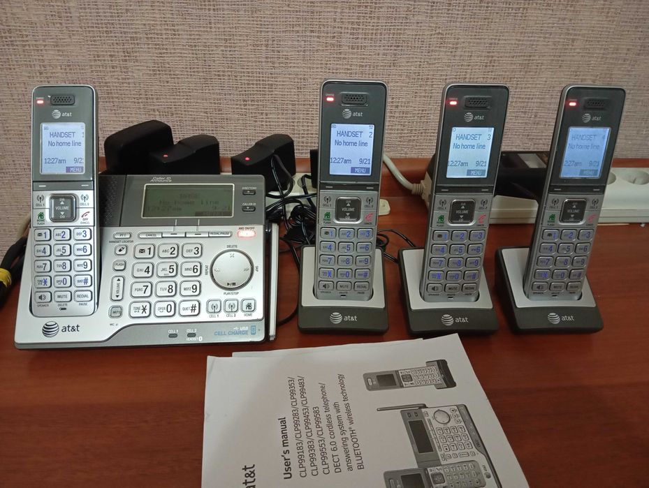 Продам радиотелефон AT&T четыре трубки на один телефонный номер.