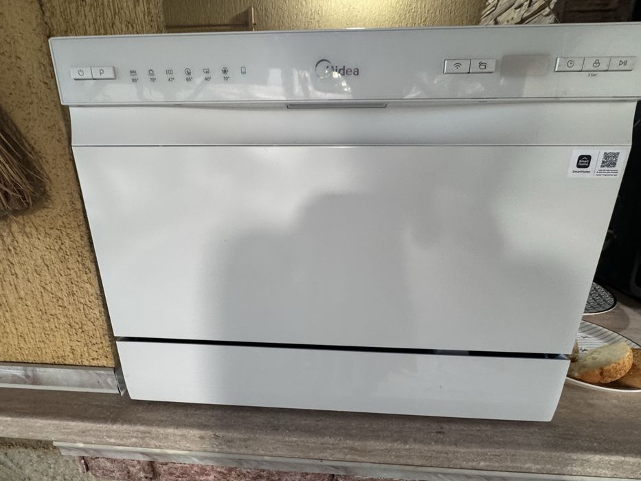 Нова съдомиялня Midea