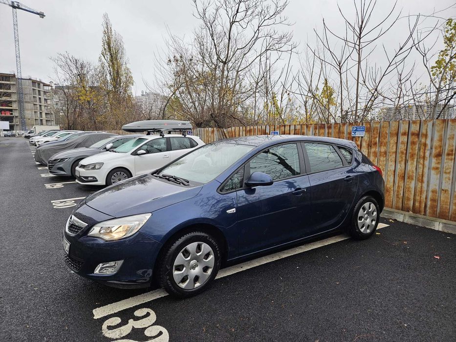 OPEL Astra 2011 — imagine 2