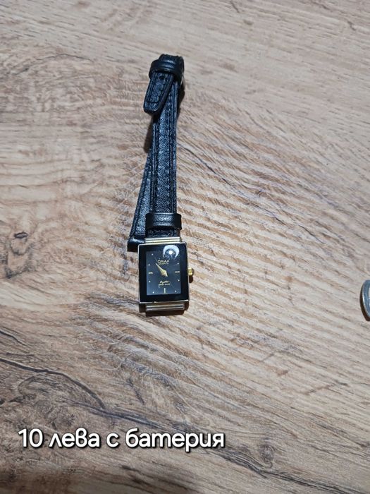 Ретро будилник и часовници