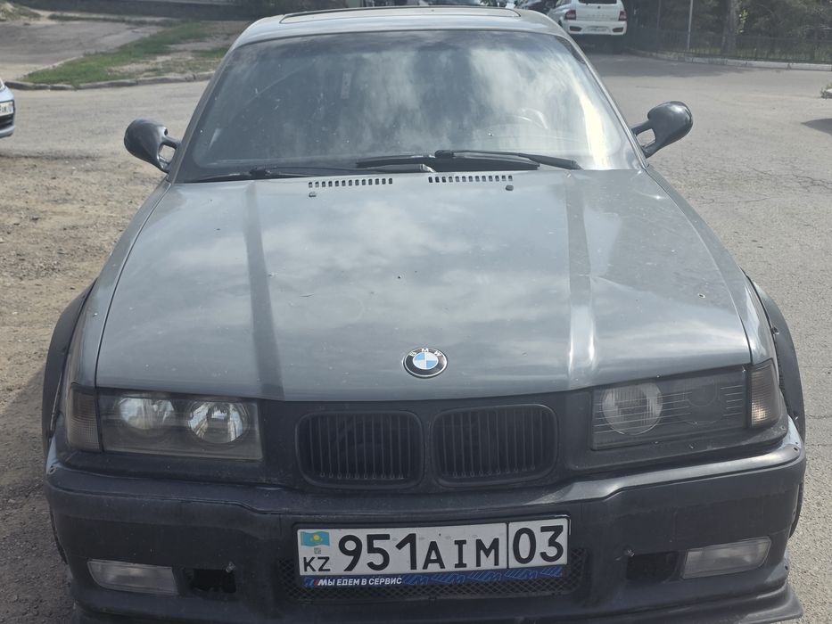 Продам авто бмв е36 Купэ