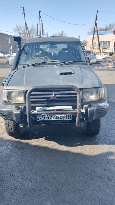 Продам Паджеро2 на полном ходу.
