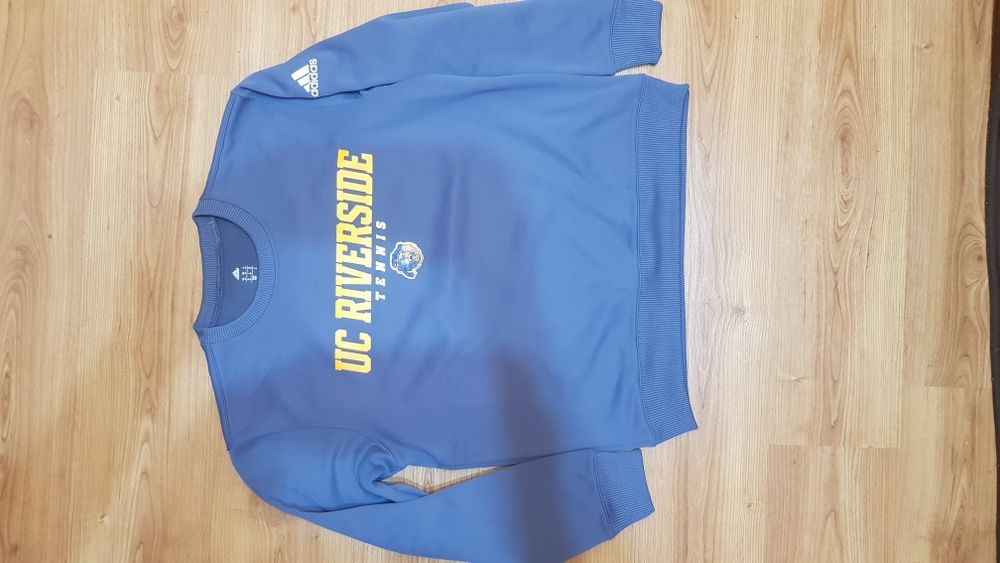 Bluza Adidas originala marimea M Vietnam