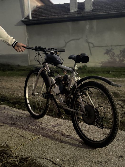 Продавам Вело мотор