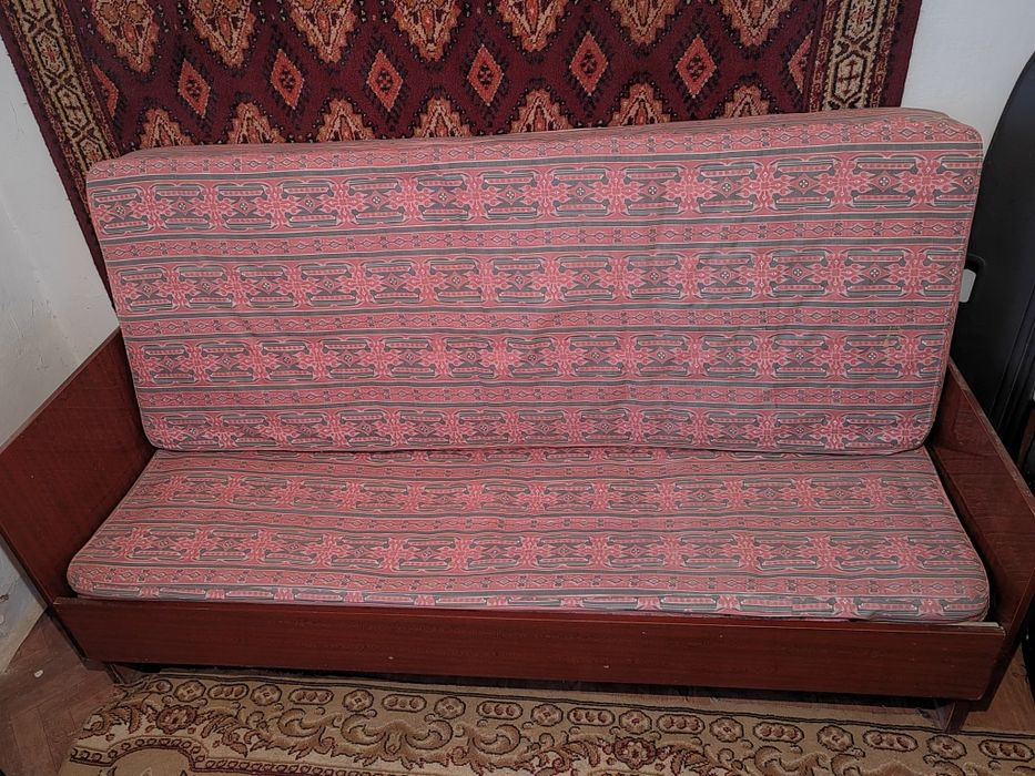 Односпальная кровать с двумя матрасами