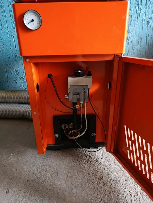 Котел газовый напольный