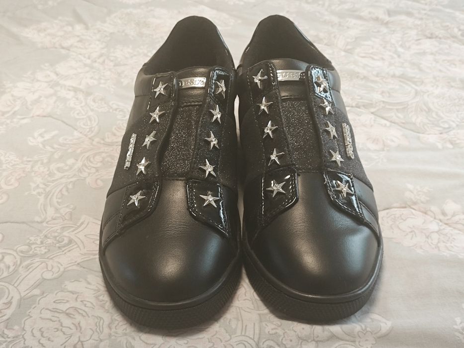 Дамски обувки GUESS