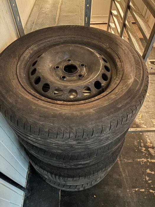 Железни джанти с гуми за шкода 5х112 октавия 15ки