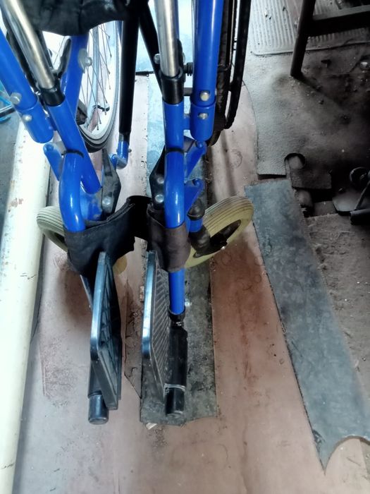 Инвалидная коляска