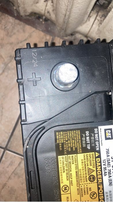 Продам новый Акумуляторы на 95