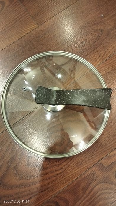 Продам крышку 26-28диам