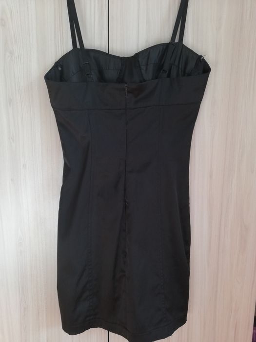 Малка черна рокля (ZARA, H&M)