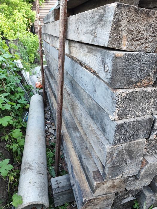 Брус 2800×200×120, в придачу доски 50