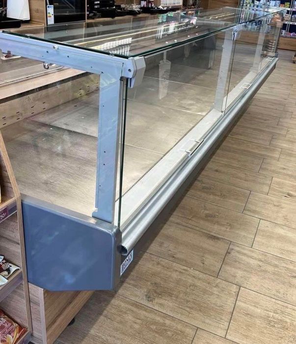 Щандова витрина