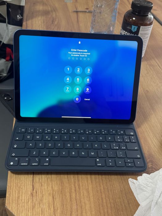 iPad (A16)  256 GB,