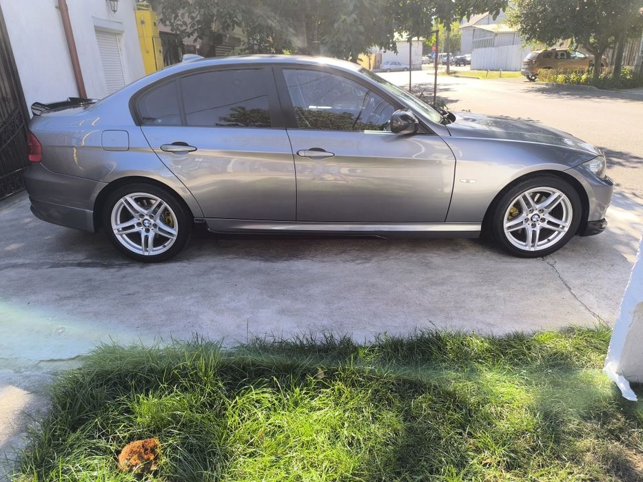 BMW 3 Series 2011 — imagine 4