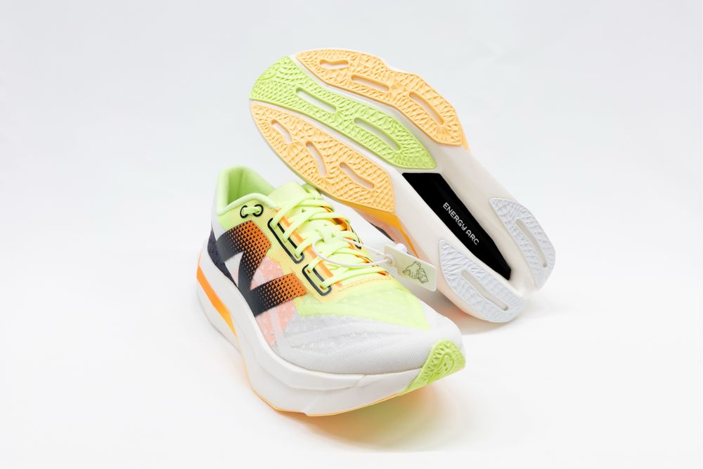 Кроссовки New Balance FuelCell Elite v4
